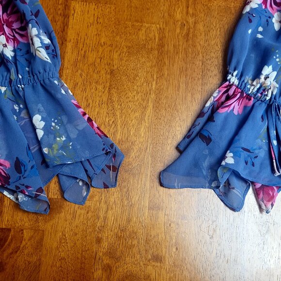 White House Black Market ~ Sz 8 ~ Hook and Eye Closure Blouse / Top ~ Excellent - Picture 7 of 8